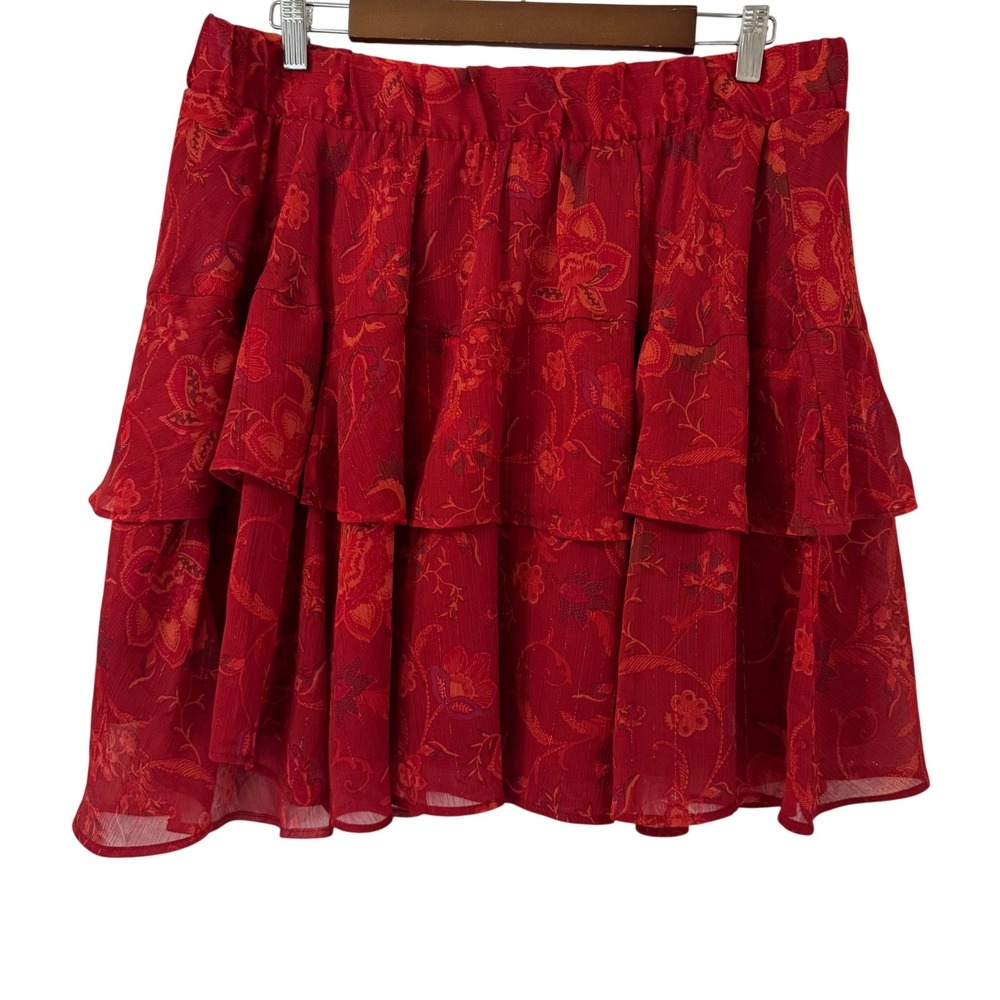 Torrid Tiered Mini Skirt Plus Size 1 Red Floral Metallic Lurex‎ Elastic Waist